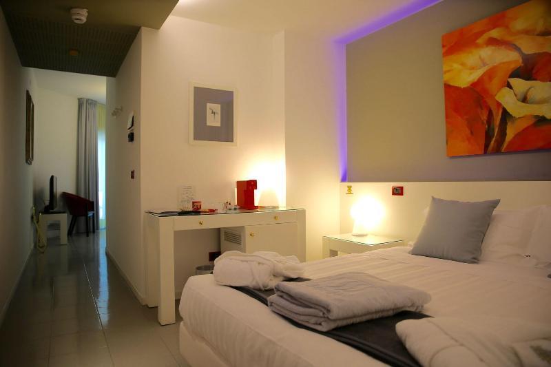 Hotel Monaco Lignano Sabbiadoro Exterior foto